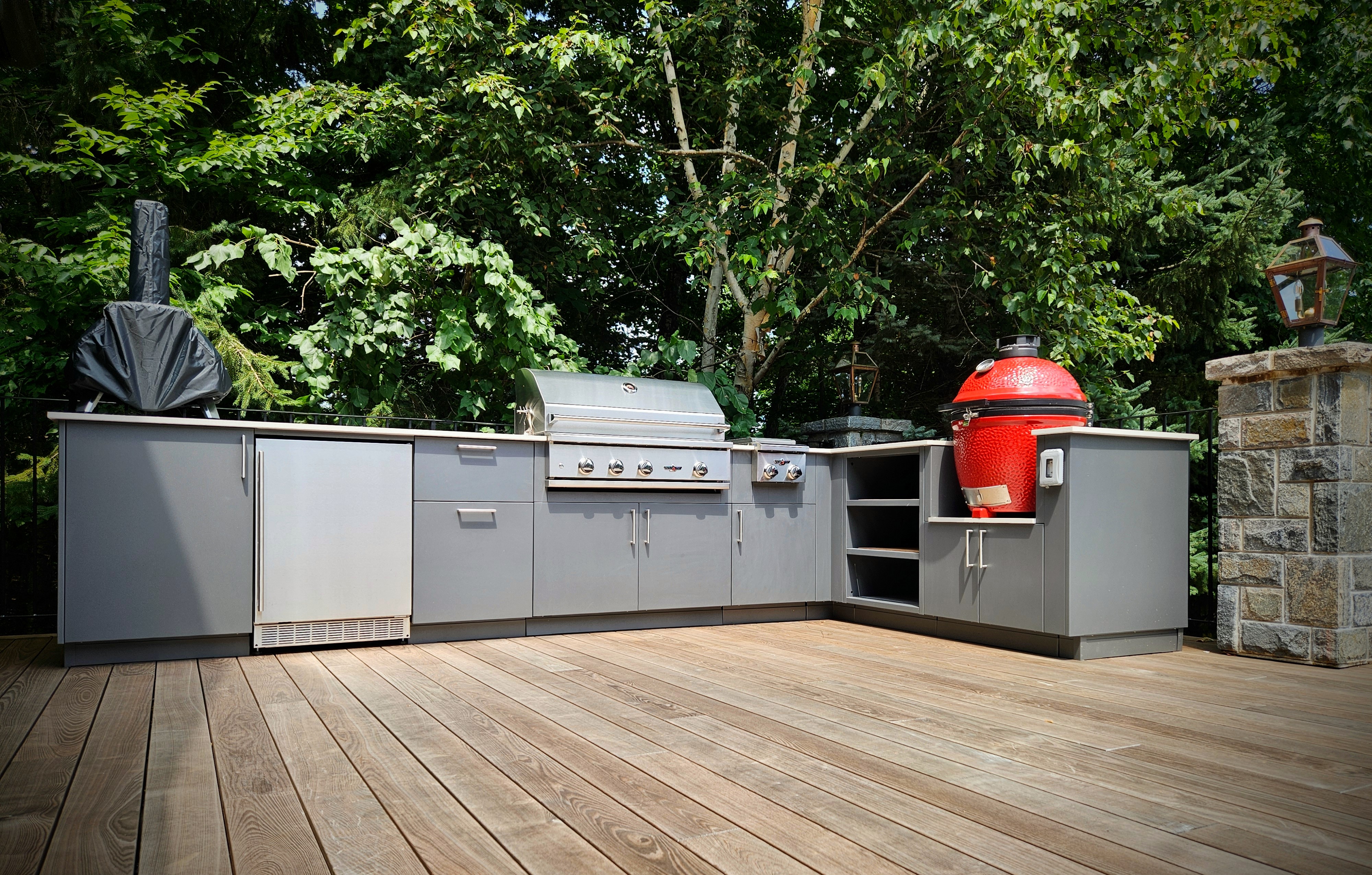 Urban Bonfire Outdoor Kitchen