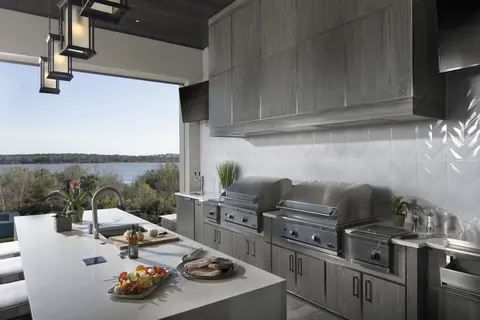 NAHB_grill area-with-custom-hood-NatureKast
