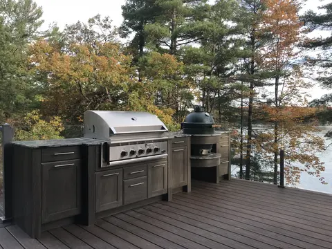 Outdoor-cabinetry-on-dock-in-fall-NatureKast